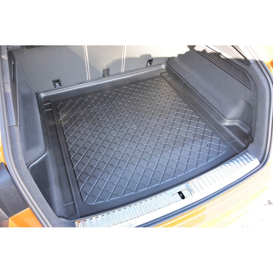 tavita-portbagaj-auto-audi-q8-guardliner Tavita portbagaj auto Audi Q8 Guardliner - imagine 1