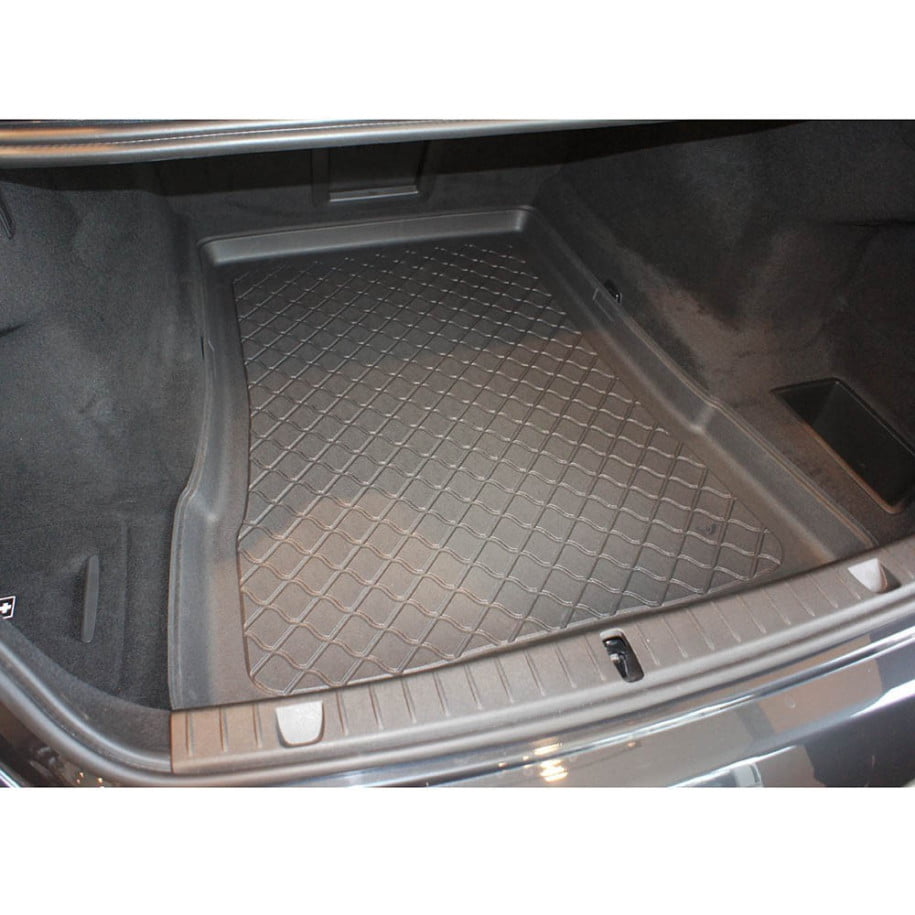 tavita-portbagaj-bmw-7-g12-long-guardliner Tavita portbagaj BMW 7 G12 Long Guardliner - imagine 1